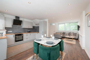 Lovely 2-Bedroom Duplex, 5Min Walk to Portobello